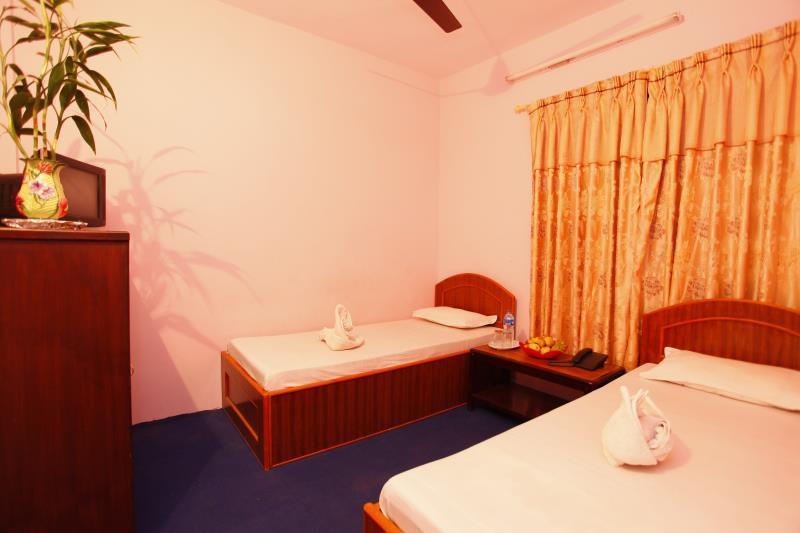 Hotel Center Lake Pokhara Exterior photo